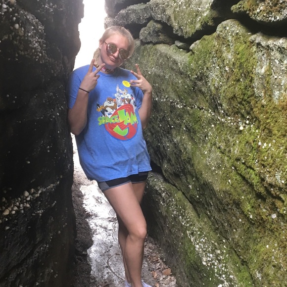 Meet your Posher, Casey - Picture 1 of 1